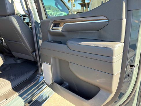 New 2026 Chevrolet Silverado 1500 High Country w/ Technology Package AWD/4WD image 13