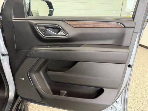 Used 2022 Chevrolet Tahoe Premier AWD/4WD image 22