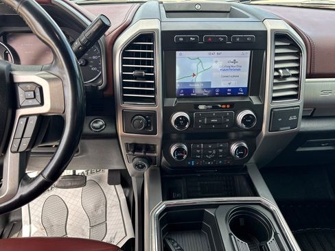 Used 2020 Ford F350 Platinum w/ FX4 Off-Road Package image 18