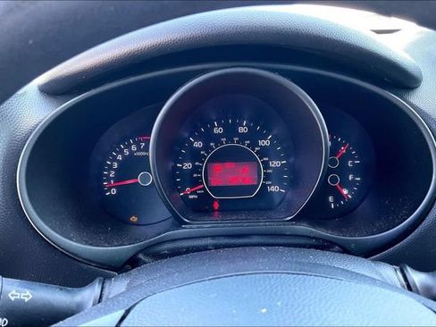 Used 2019 Kia Soul + FWD image 12