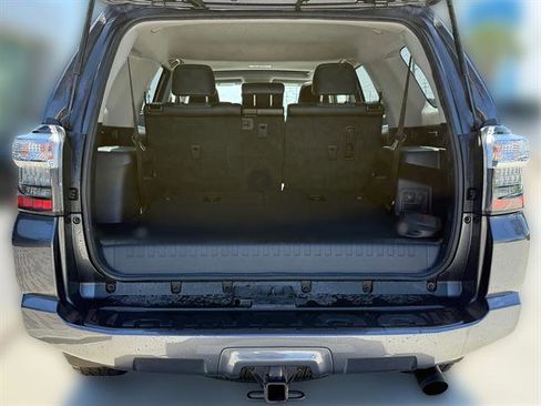 Used 2023 Toyota 4Runner SR5 Premium w/ Moonroof Package AWD/4WD image 8