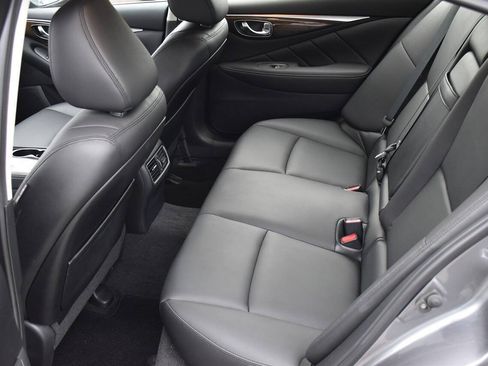 Used 2019 INFINITI Q50 Luxe w/ Essential Package (3.0T Luxe) AWD/4WD image 10