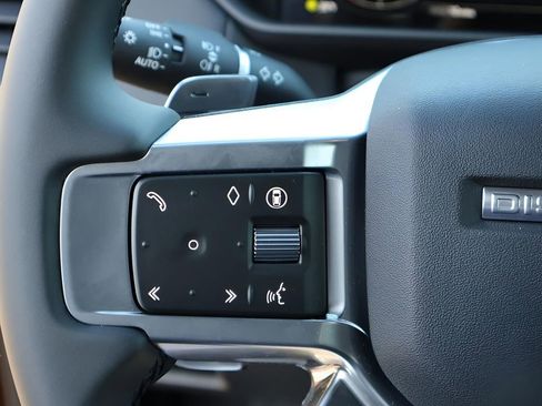 New 2026 Land Rover Discovery Limited Edition AWD/4WD image 32