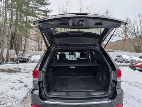 Used 2015 Jeep Grand Cherokee Overland AWD/4WD image 26