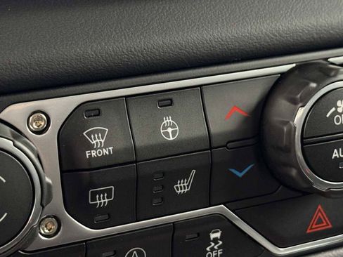 New 2025 Jeep Gladiator High Tide image 33