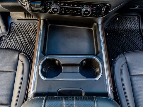 Used 2024 Chevrolet Silverado 3500 High Country w/ High Country Premium Package image 28