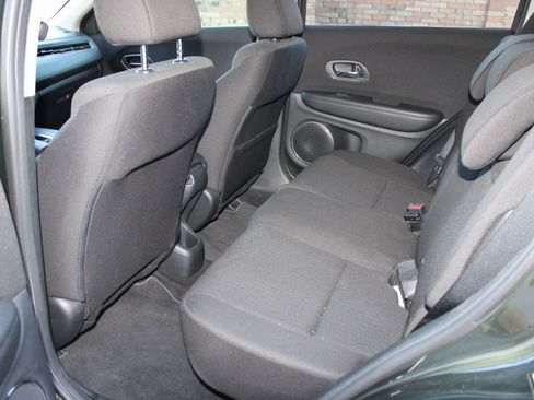 Used 2017 Honda HR-V EX image 6