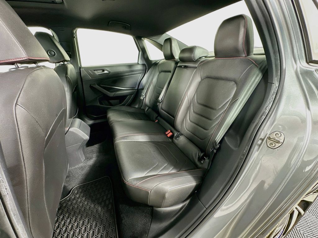 Used 2019 Volkswagen Jetta GLI Autobahn FWD image 28