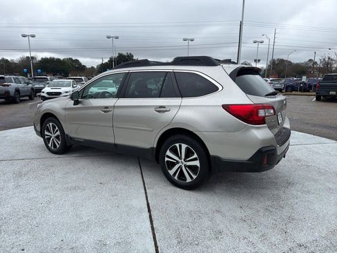 Used 2018 Subaru Outback 2.5i Limited image 5