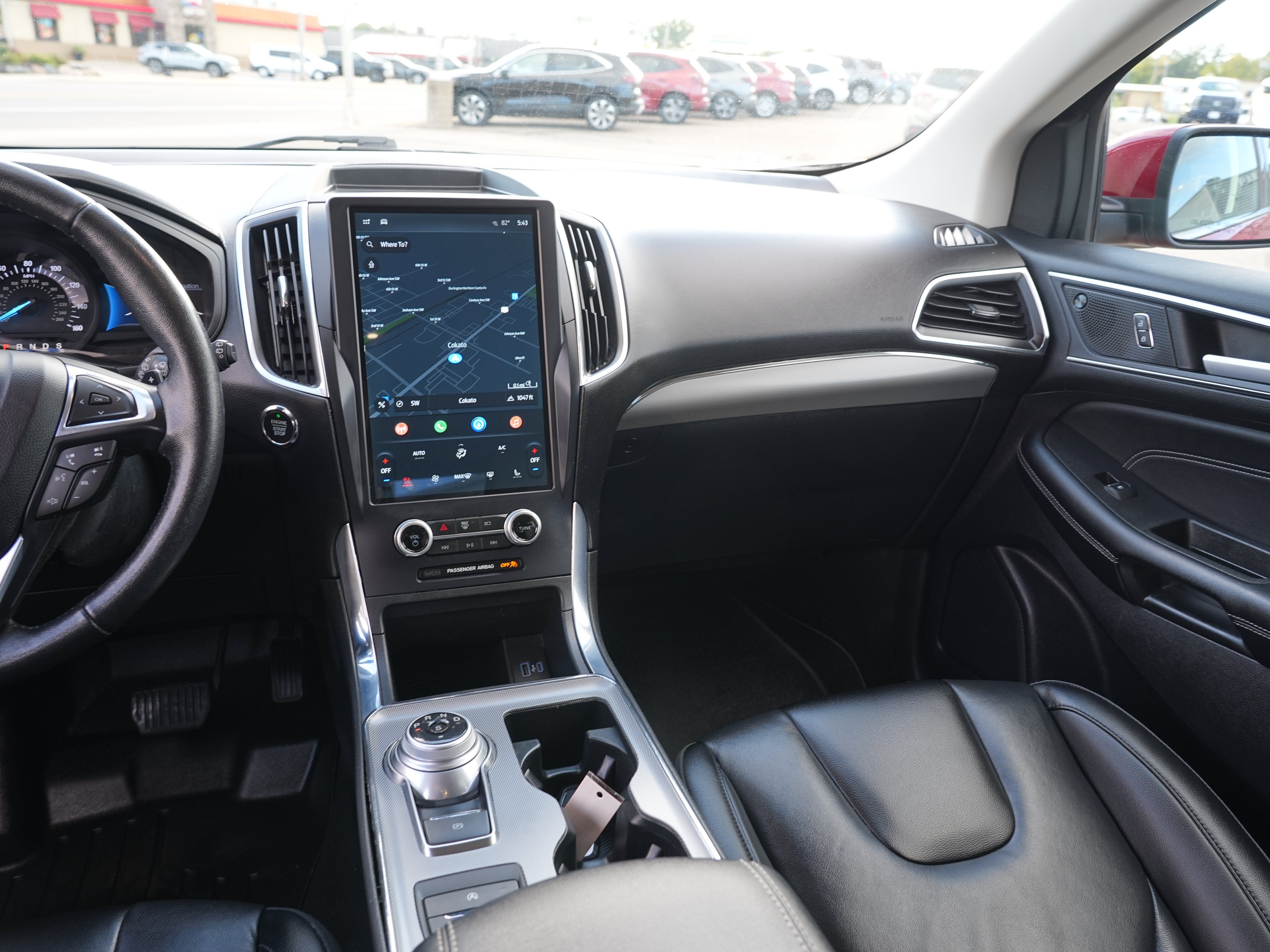 Used 2022 Ford Edge Titanium w/ Class II Trailer Tow Package AWD/4WD image 24