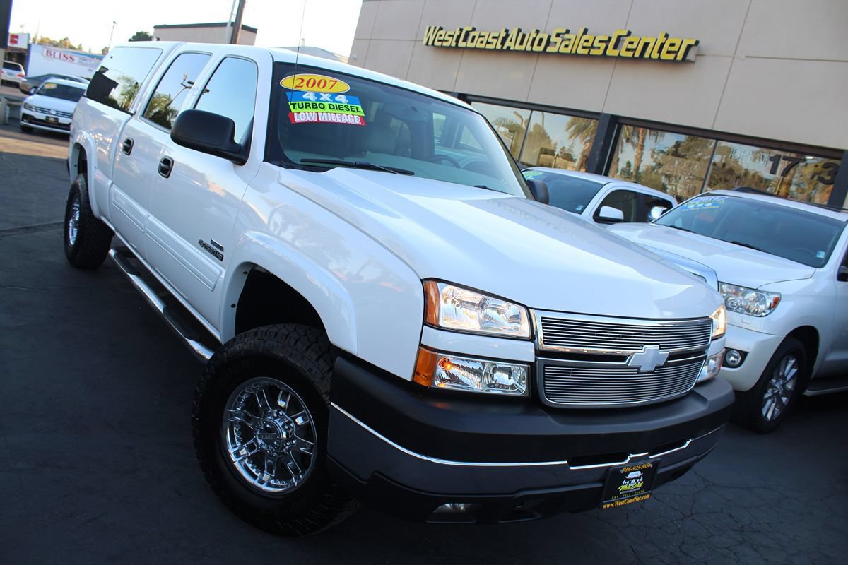 Used 2007 Chevrolet Silverado 2500 LT w/ Heavy-Duty Power Package AWD/4WD image 44