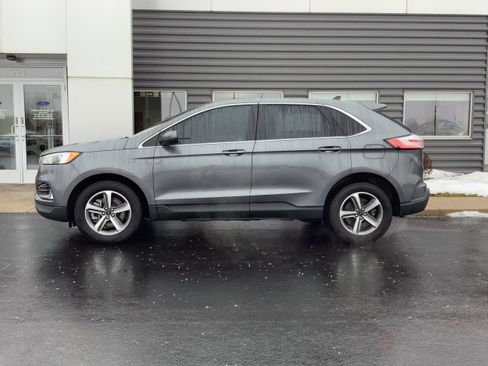 Certified 2024 Ford Edge SEL w/ Convenience Package image 2
