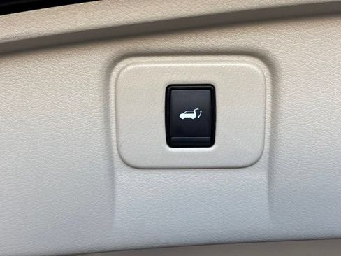 Used 2017 Nissan Murano Platinum w/ Platinum Technology Package AWD/4WD image 38