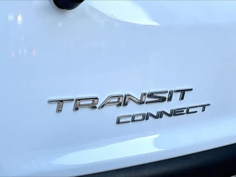Used 2016 Ford Transit Connect XLT image 9