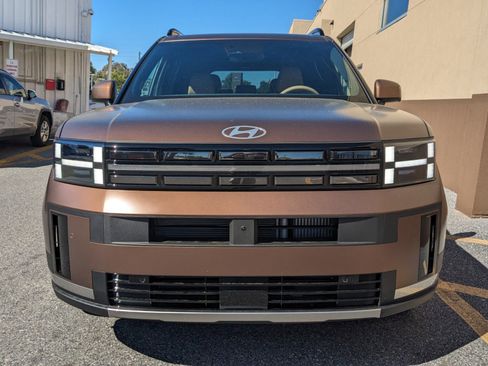 Used 2025 Hyundai Santa Fe Limited image 9