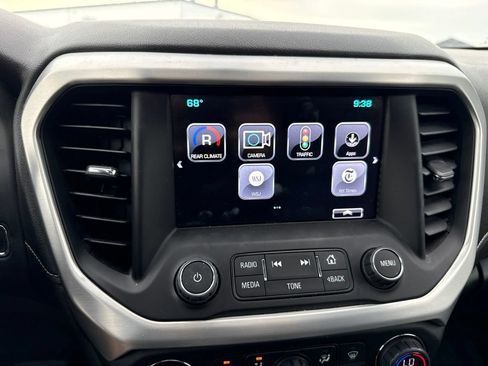 Used 2018 GMC Acadia SLT AWD/4WD image 13