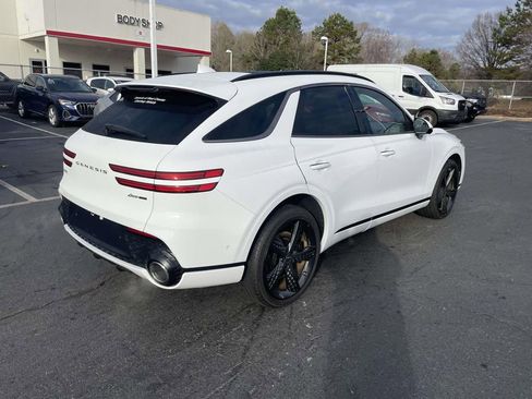 Used 2025 Genesis GV70 3.5T Sport w/ Sport Advanced Package image 10