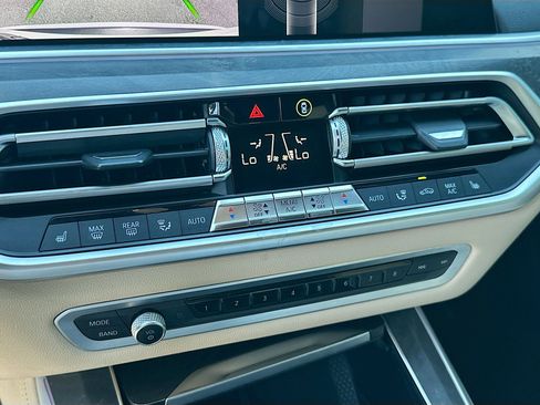 Used 2021 BMW X5 sDrive40i image 16