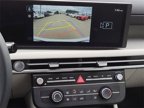 New 2026 Hyundai Tucson SE image 16