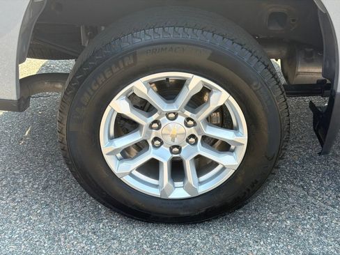 Certified 2024 Chevrolet Silverado 1500 LT AWD/4WD image 14