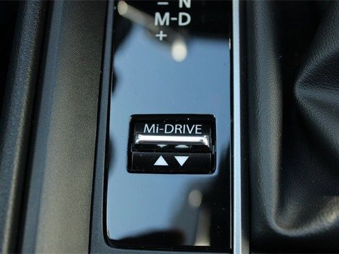 Certified 2025 MAZDA CX-50 AWD 2.5 S w/ Premium Package image 23