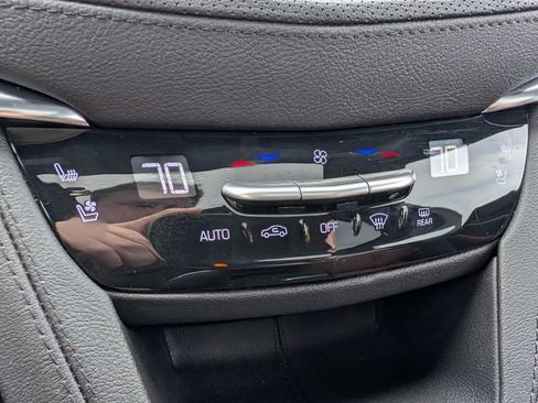 Used 2025 Cadillac XT5 Sportv w/ Technology Package image 25