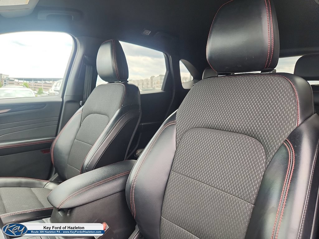 Used 2023 Ford Escape ST-Line AWD/4WD image 23