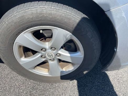 Used 2012 Toyota Sienna image 8