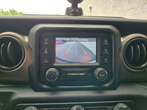 Used 2019 Jeep Wrangler Unlimited Sport S AWD/4WD image 26