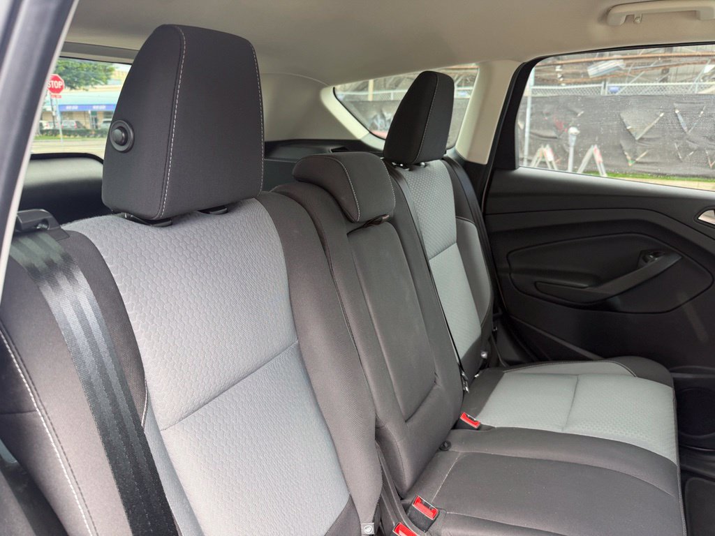 Used 2018 Ford Escape SE w/ SE Sync 3 Package FWD image 14