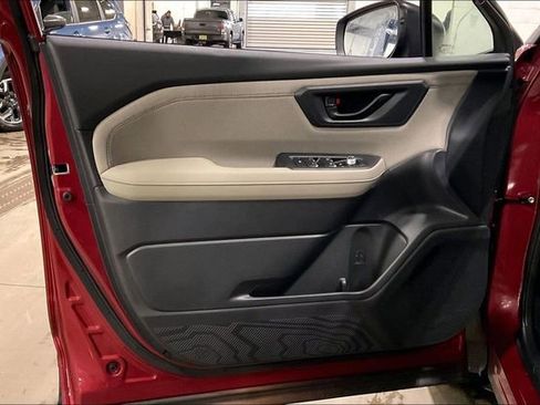 Used 2025 Subaru Forester Premium image 23