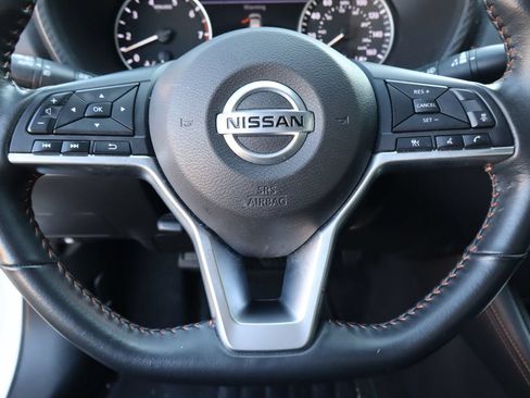 Used 2022 Nissan Sentra SR FWD image 11