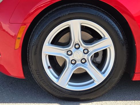 Used 2020 Chevrolet Camaro LT RWD image 12