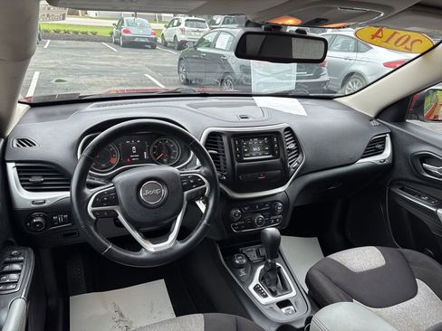 Used 2014 Jeep Cherokee Latitude AWD/4WD image 11