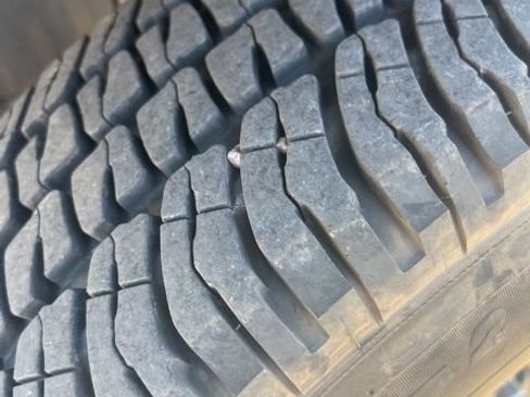 Used 2017 Jeep Wrangler Unlimited Sport w/ Connectivity Group image 31