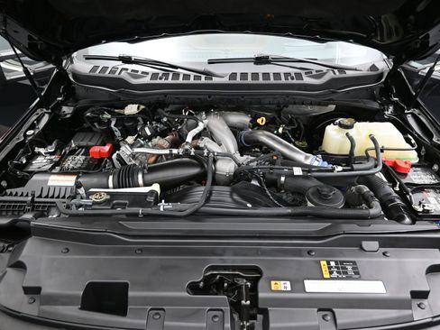 Used 2023 Ford F250 King Ranch w/ FX4 Off-Road Package image 7