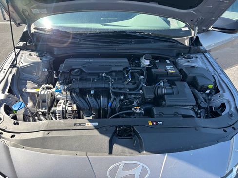 New 2025 Hyundai Elantra Sport image 16