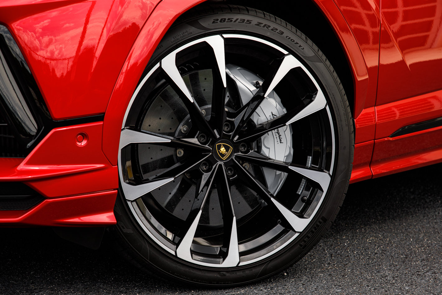 Used 2024 Lamborghini Urus S AWD/4WD image 4