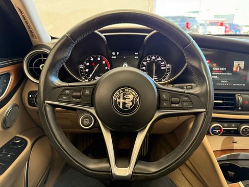 Used 2018 Alfa Romeo Giulia Ti w/ Quick Order Package 22X Lusso image 20