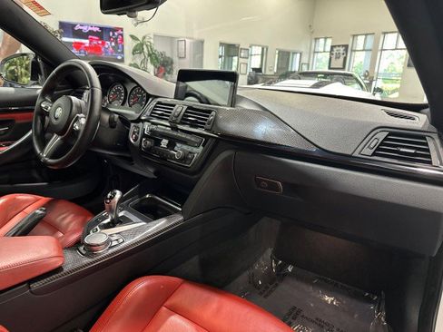 Used 2015 BMW M4 Coupe RWD image 40