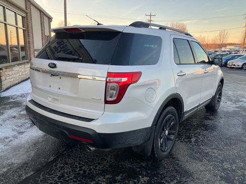 Used 2013 Ford Explorer XLT image 3