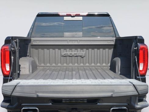 Used 2020 GMC Sierra 1500 AT4 w/ AT4 Premium Package AWD/4WD image 32