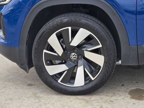 Used 2026 Volkswagen Atlas Cross Sport SE FWD image 17