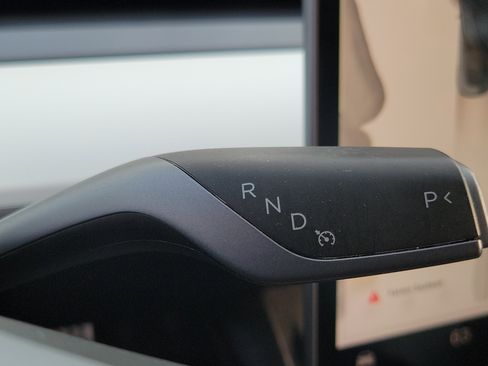 Used 2023 Tesla Model 3 Performance image 11