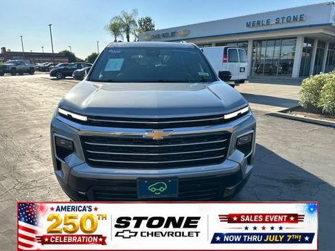 Certified 2026 Chevrolet Traverse High Country FWD image 2
