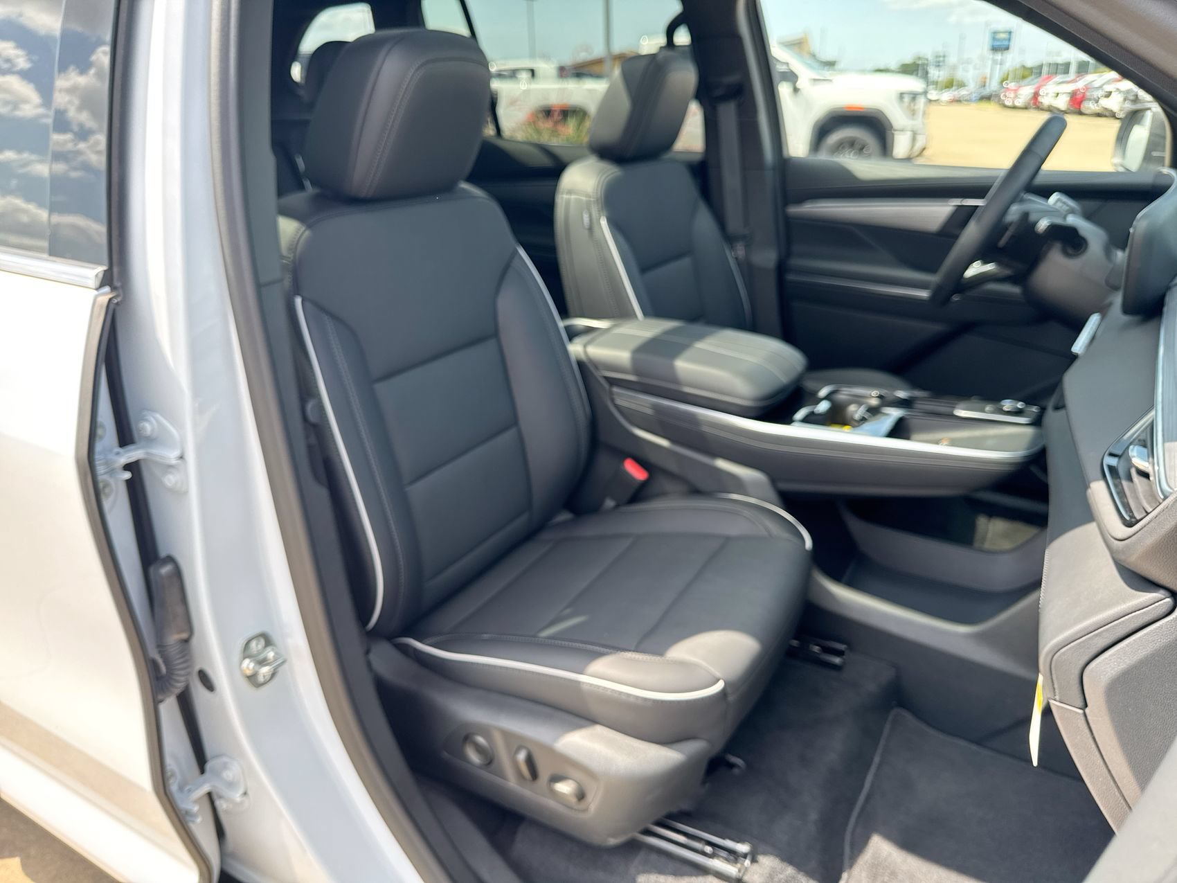 New 2026 Buick Enclave Preferred w/ Power Package AWD/4WD image 26