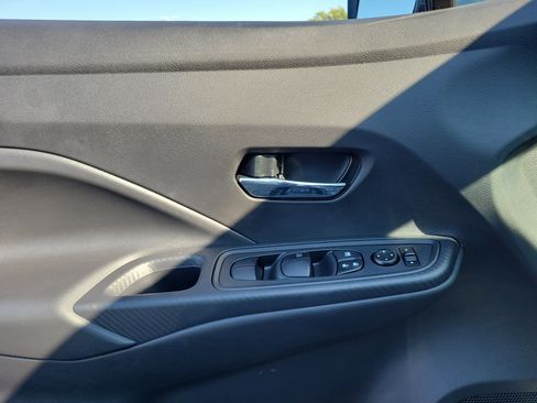 Used 2025 Nissan Versa SV w/ Trunk Package image 17