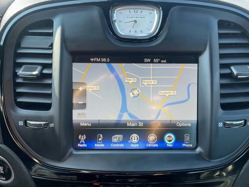 Used 2015 Chrysler 300 S image 20