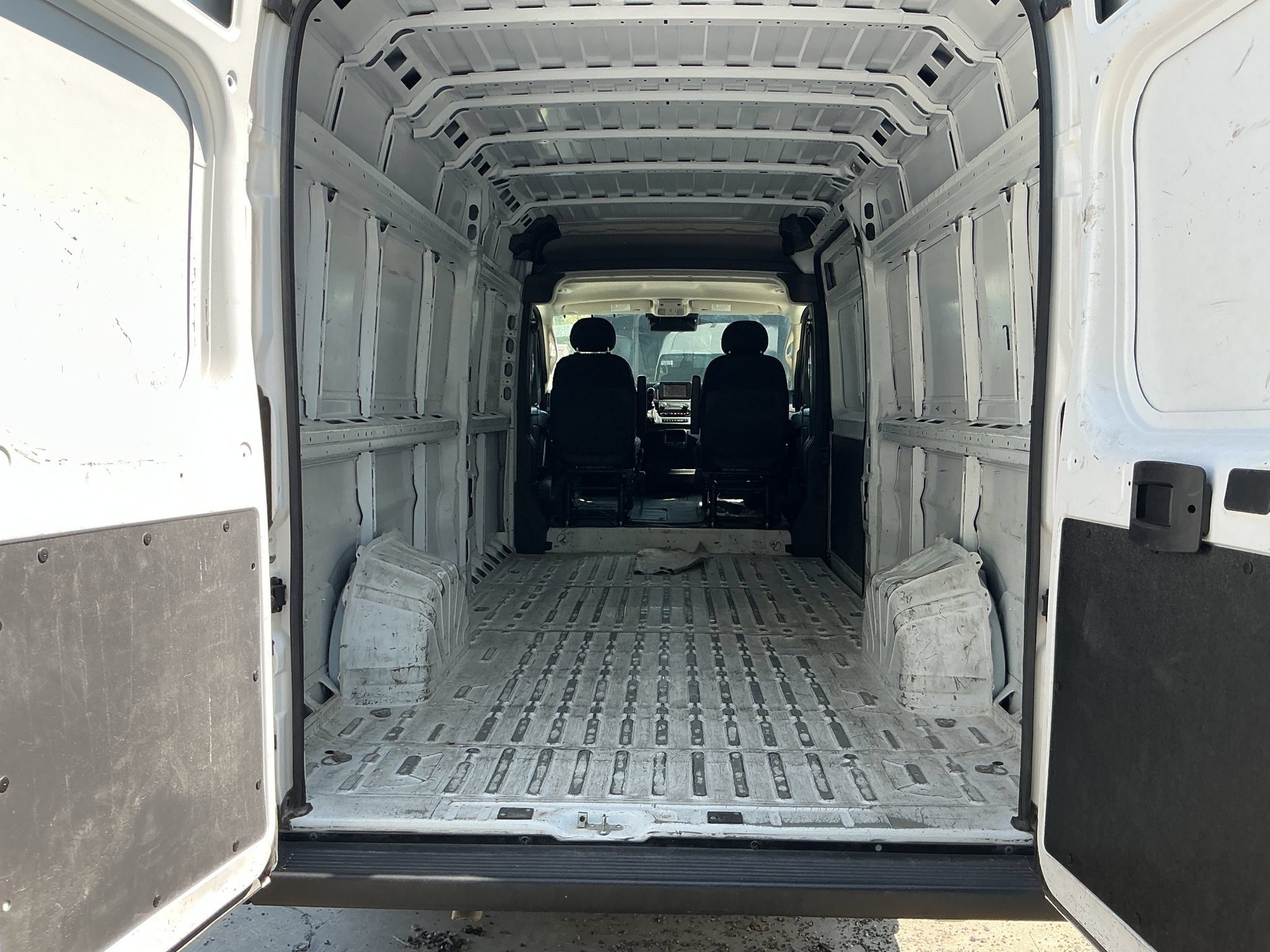 Used 2023 RAM ProMaster 3500 FWD image 7