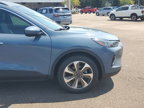 Used 2023 Ford Escape Platinum w/ Premium Technology Package image 15